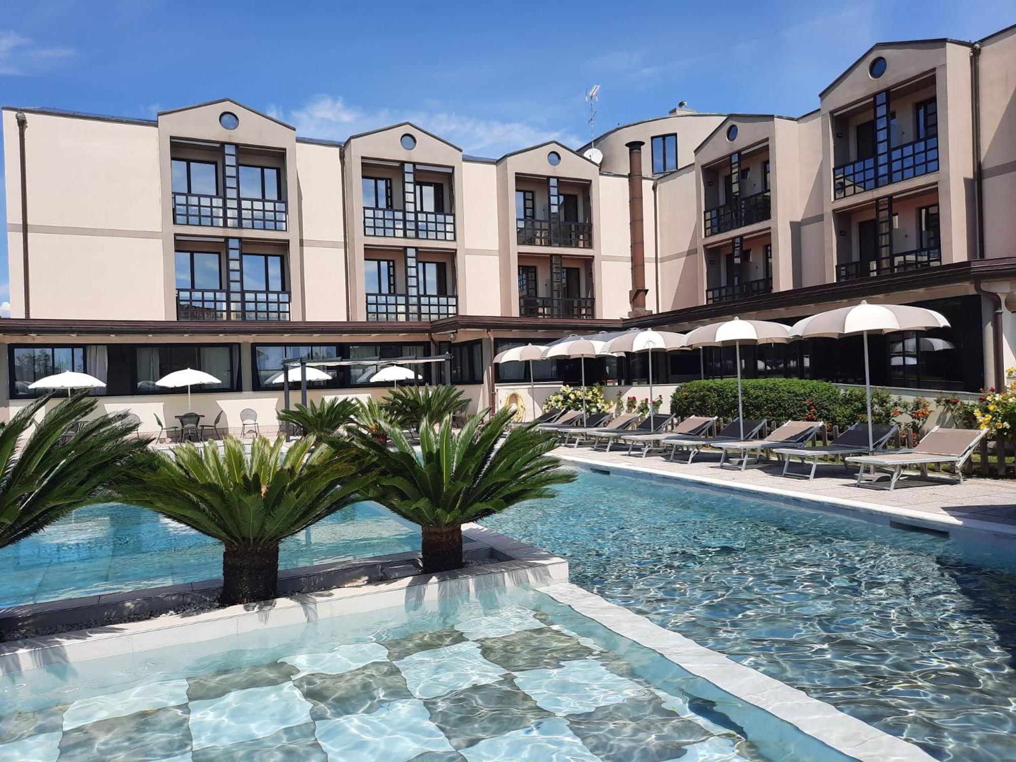 River Park Hotel Ameglia Exterior photo